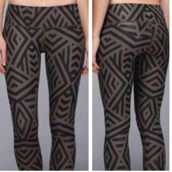 lululemon athletica Pants - Lululemon Aztec wunderunder capris